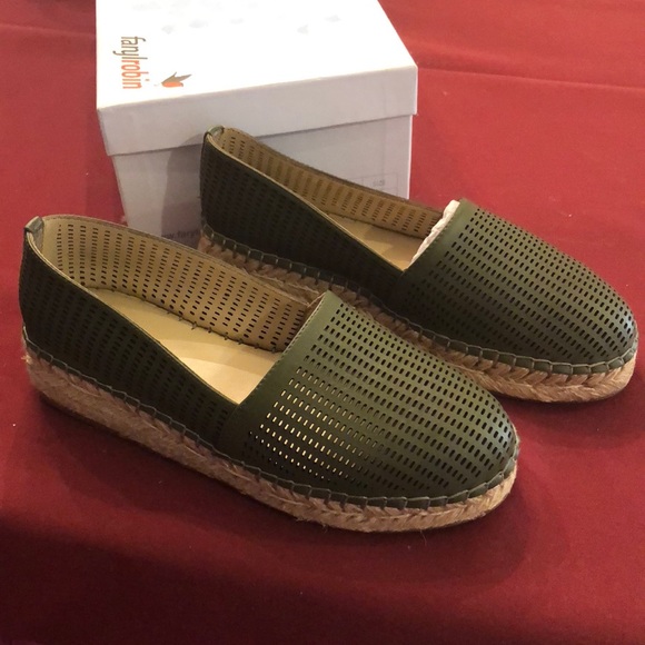 Shoes - Women’s olive green espadrilles